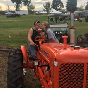 Meet your Posher, Hicks in